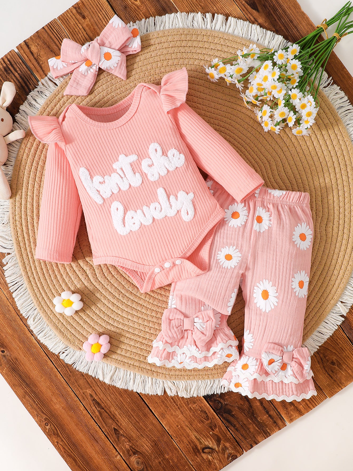 Wholesale 0-9M Baby Girls 3Pcs Daisy Rib Knit Outfit Set, Soft Waffle Rib Flutter Sleeve Bodysuit Flare Pants With Bow Headband