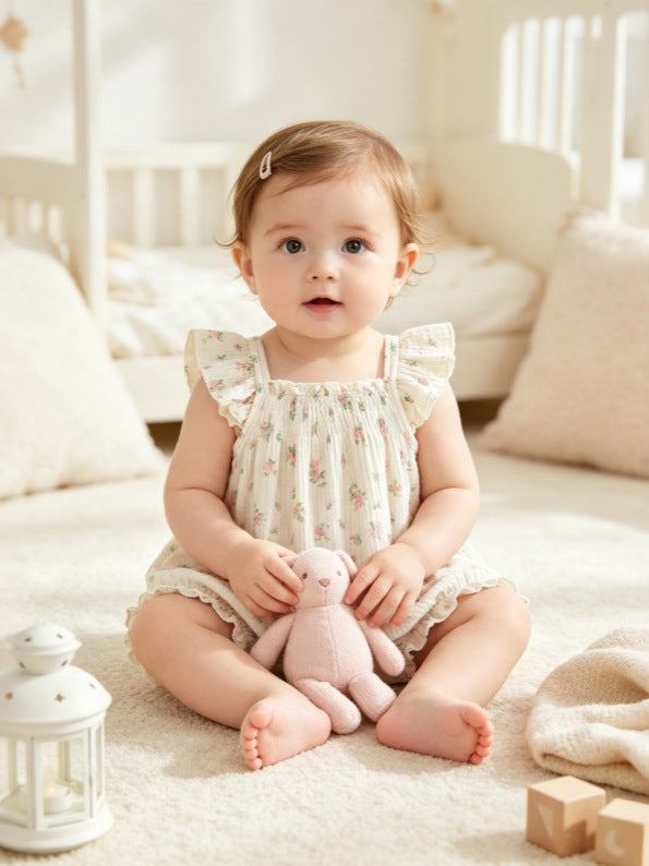 Wholesale 0-18M Baby Girls 2Pcs Floral Smocked Waffle Gauze Outfit Set, Soft Crinkle Sleeveless Cami Top & Bloomer Shorts Set