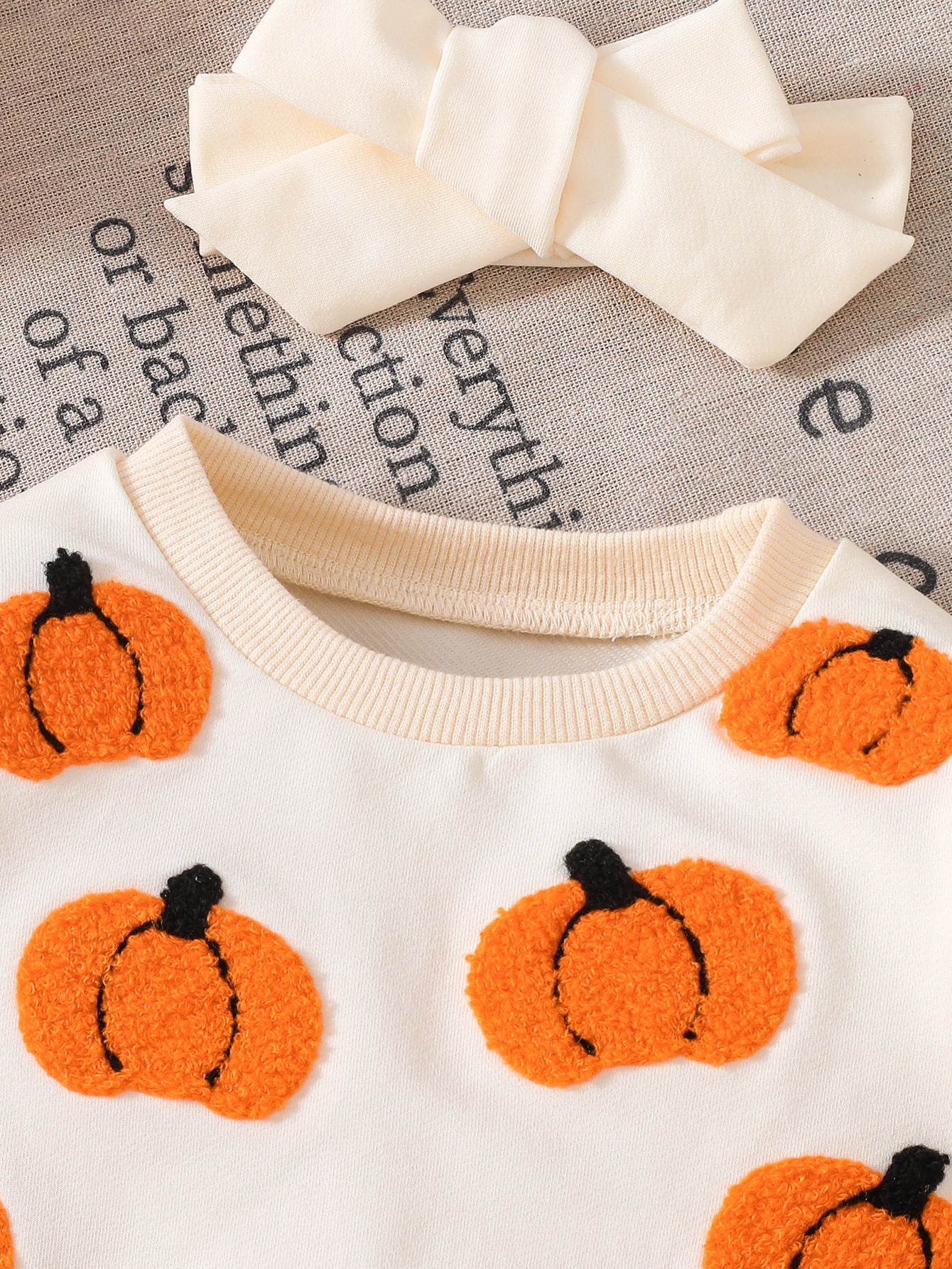 Wholesale 0-18M Baby Girls 2Pcs Ruffle Sleeve Halloween Towel Embroidery Bodysuit Set, Soft Knit Ghost Pumpkin Romper With Bow Headband