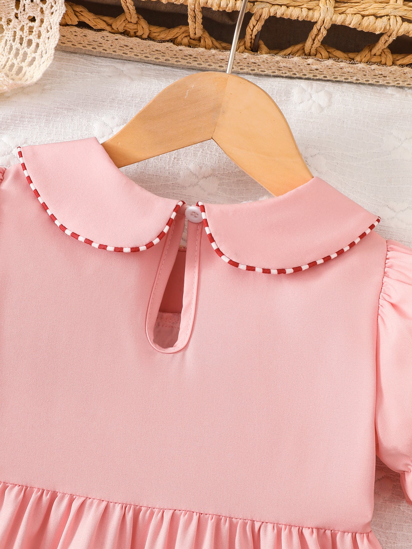 Wholesale 2-7Y Girls Peter Pan Collar ABC Apple Towel Embroidery Woven Dress, Kids Soft Waffle Smocked Back To School Casual Dress
