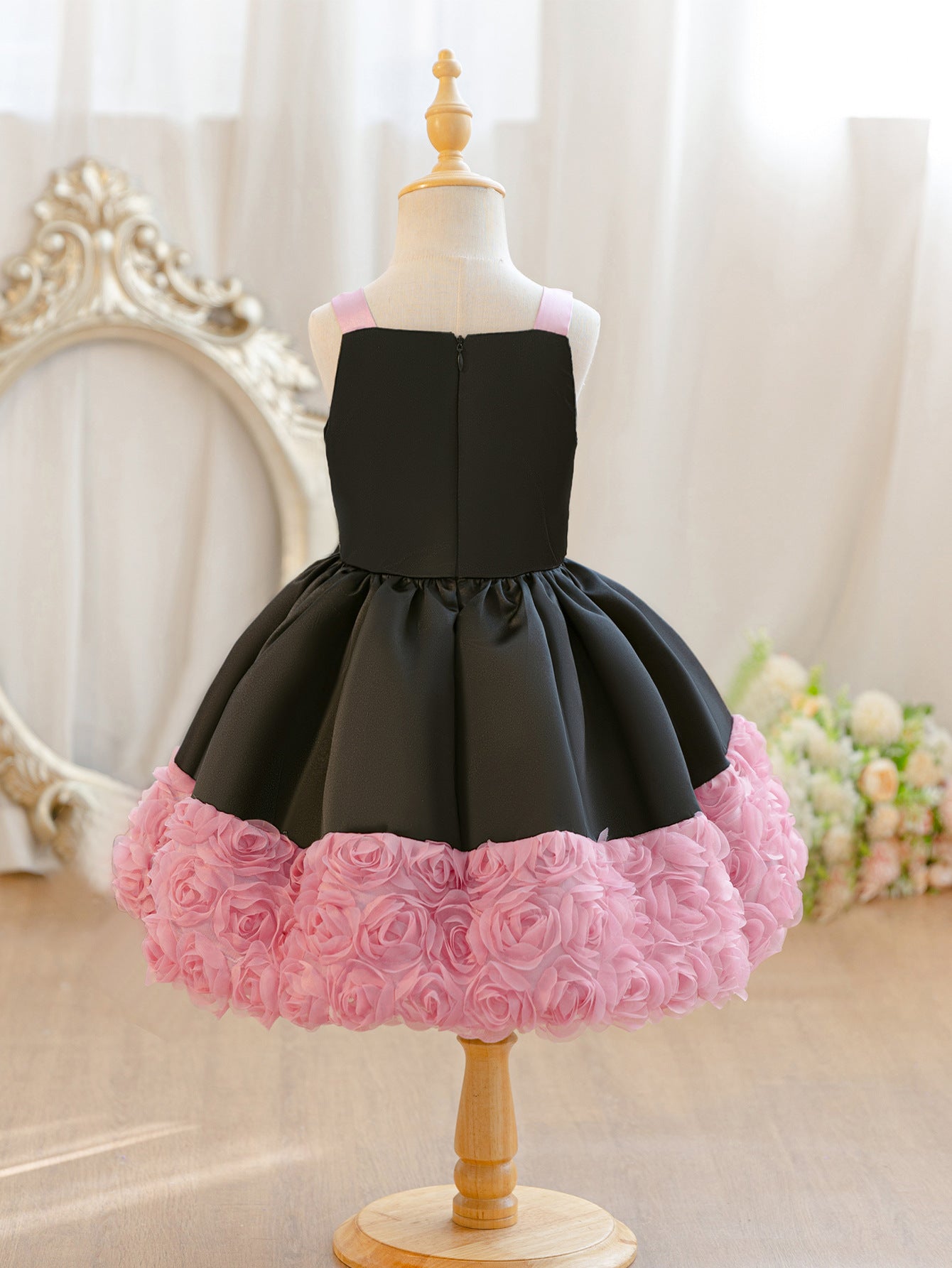 Wholesale 2-10Y Girls Spaghetti Strap 3D Rose Woven Tulle Princess Dress, Kids Birthday Party Rhinestone Applique Soft Fabric Formal Gown