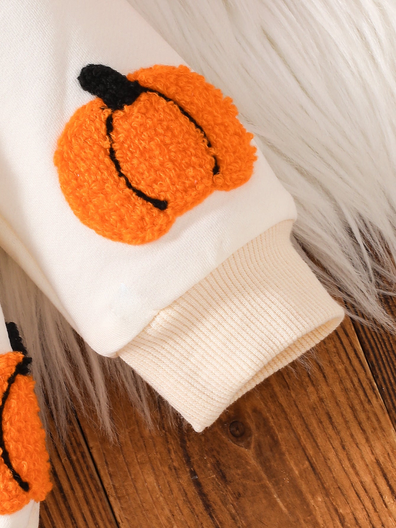 Wholesale 0-18M Baby Girls 2Pcs Ruffle Sleeve Halloween Towel Embroidery Bodysuit Set, Soft Knit Ghost Pumpkin Romper With Bow Headband