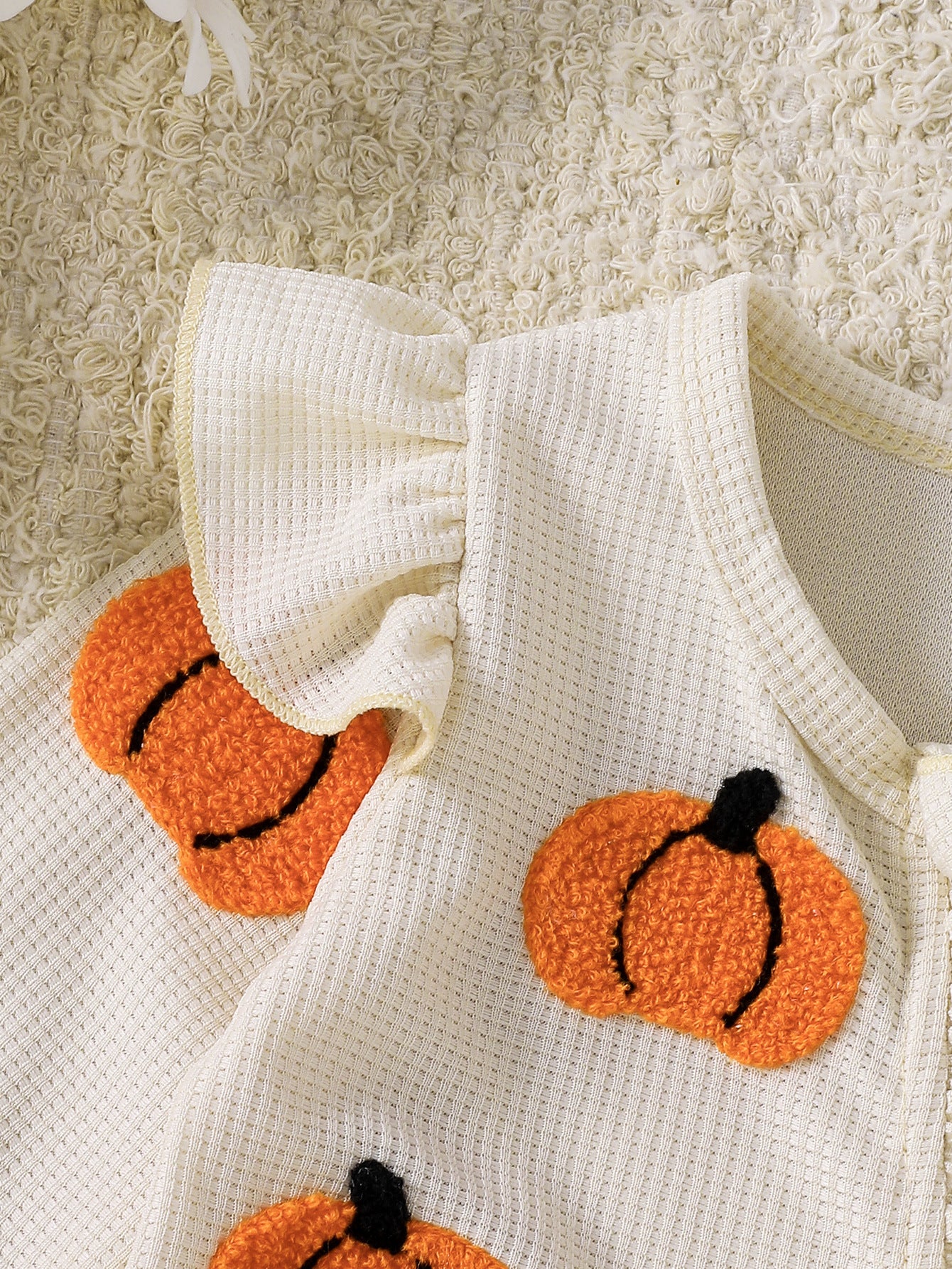 Wholesale 0-18M Baby Girls 2Pcs Ruffle Zipper Halloween Towel Embroidery Jumpsuit Set, Soft Waffle Knit Pumpkin Ghost Romper With Bow Headband