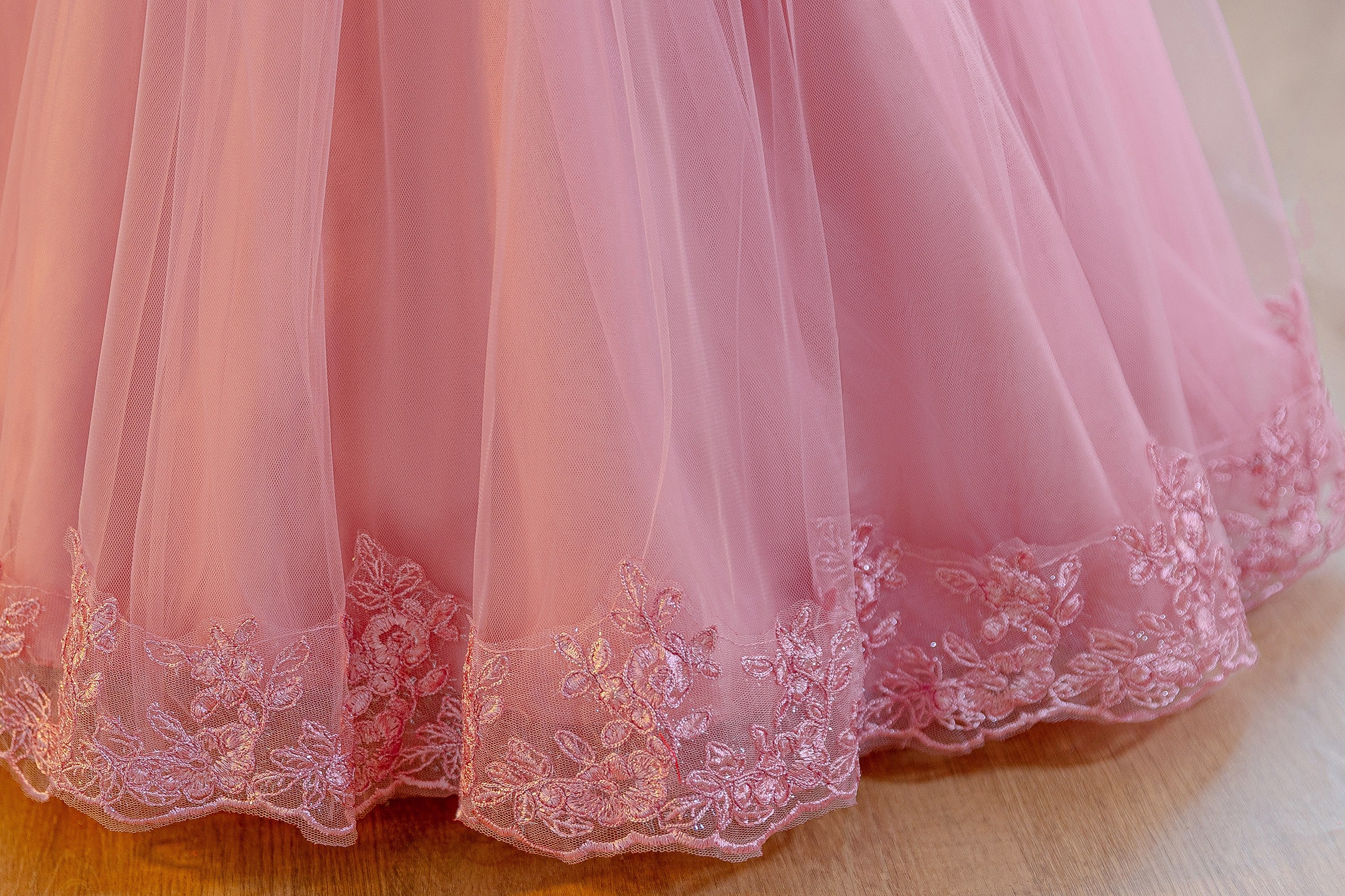 Wholesale 5-11Y Girls Off Shoulder Tulle Princess Dress, Kids Birthday Party Lace Embroidery Soft Mesh Formal Gown