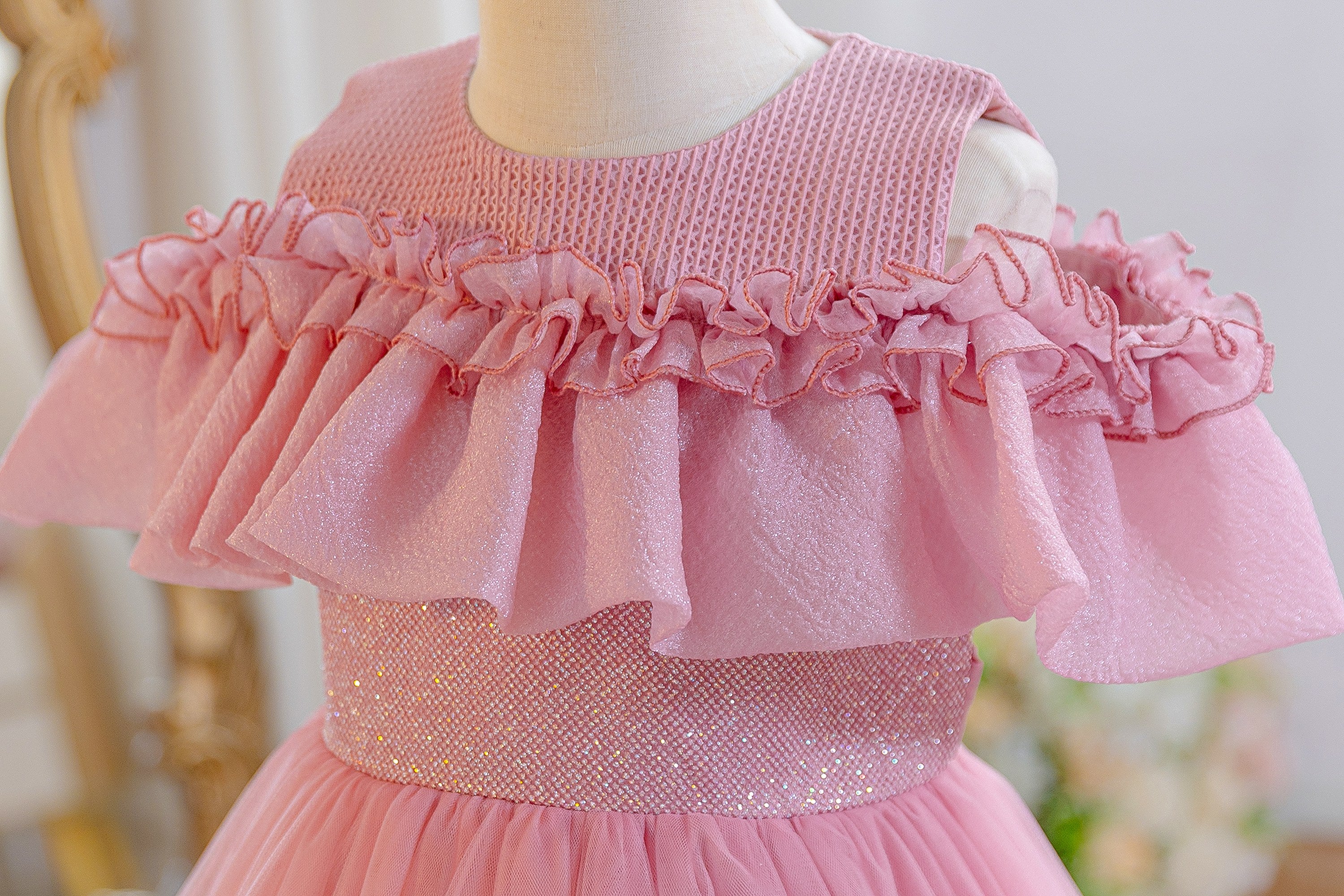 Wholesale 5-11Y Girls Off Shoulder Tulle Princess Dress, Kids Birthday Party Lace Embroidery Soft Mesh Formal Gown